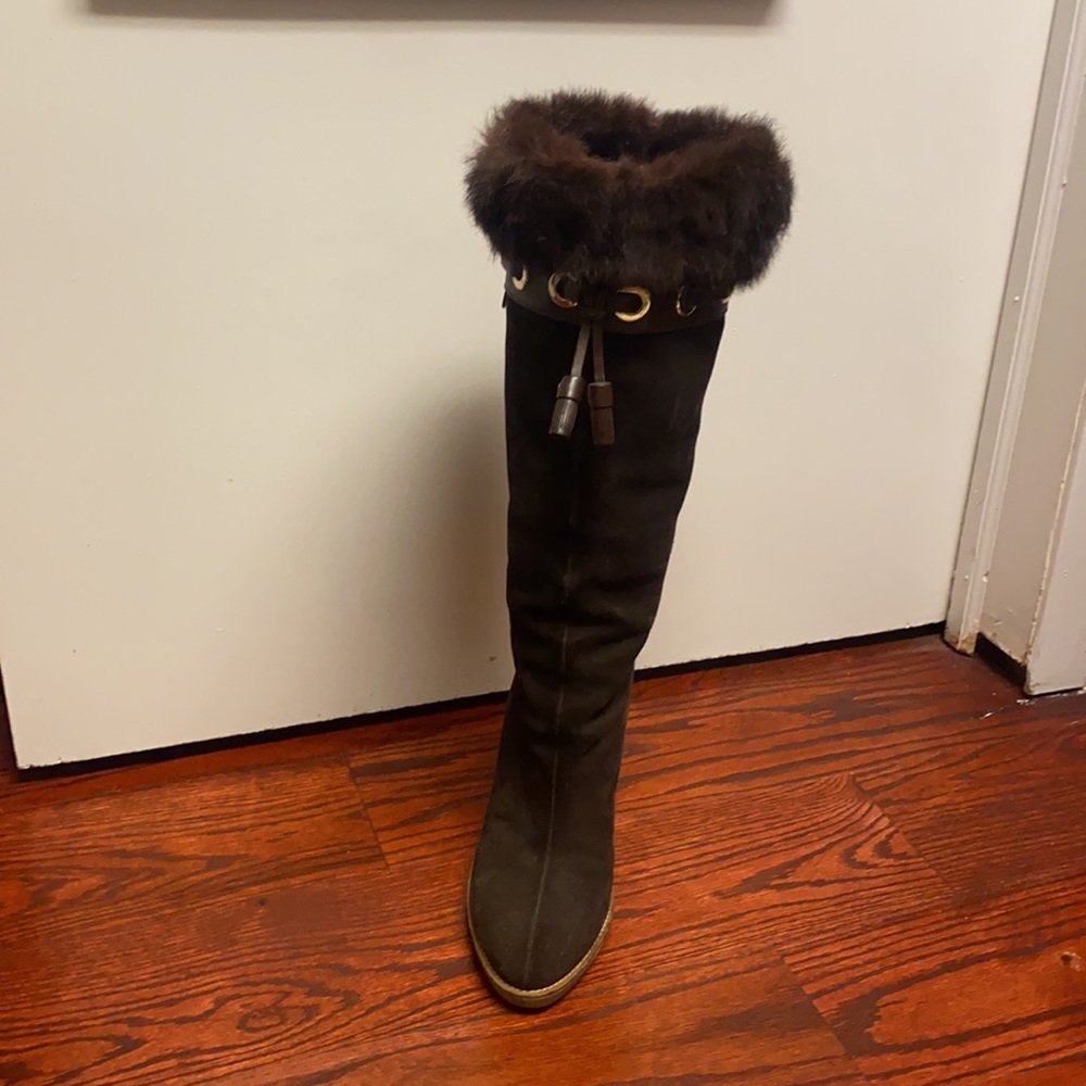 High Top Gucci suede boots